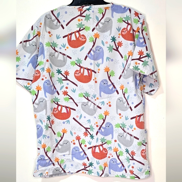 Scrub top - Picture 2 of 5